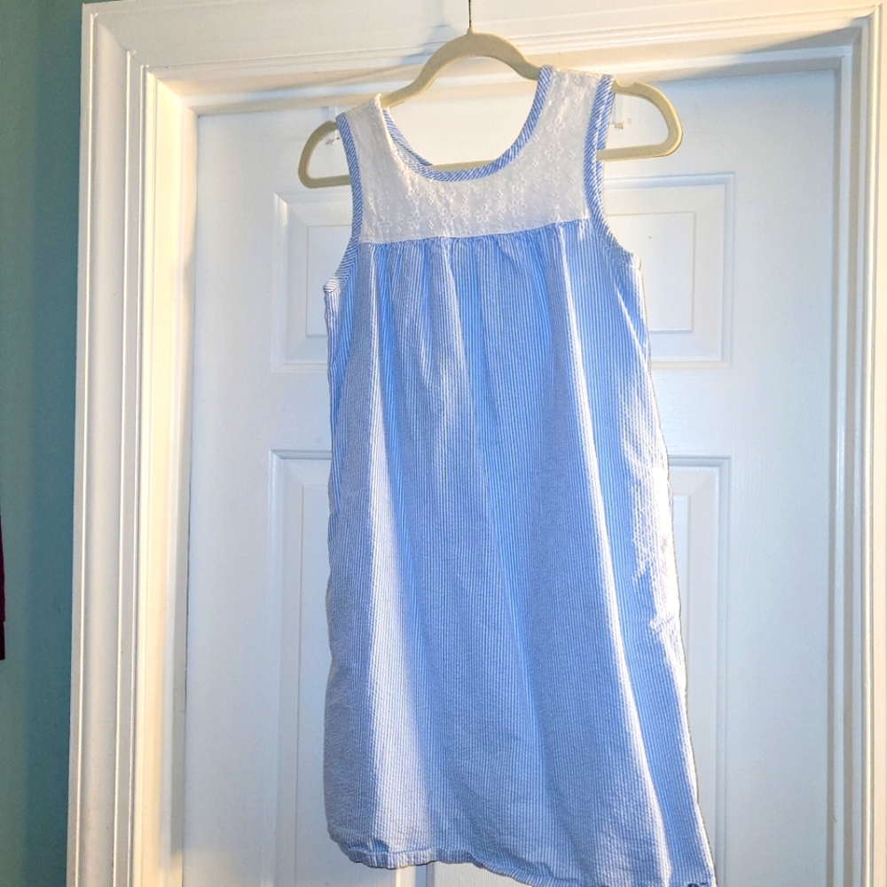 Vineyard Vines girls blue white stripe dress